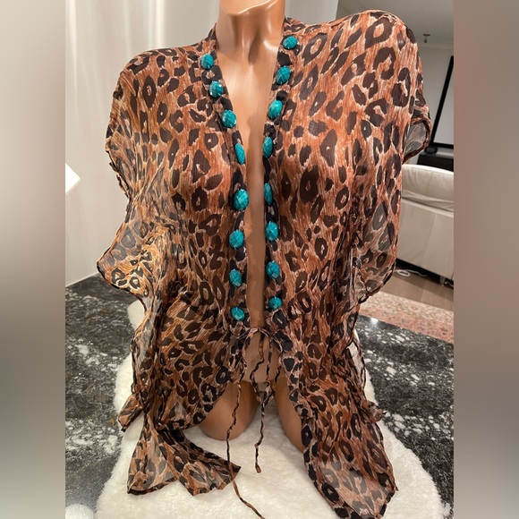 NWT beach bunny bikini coverup size S or M - Picture 13 of 13